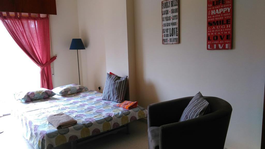 Modern City Center Apt Larnaca Exterior photo